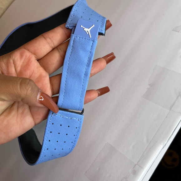 Jordan Blue North Carolina Tar Heels Sideline Logo Performance Visor - Picture 6 of 6